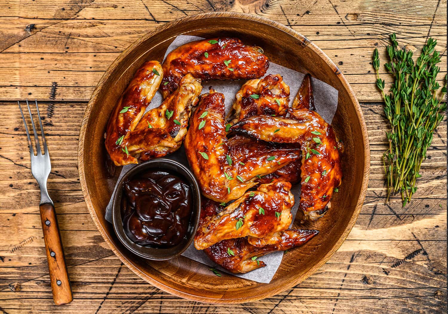 Honey BBQ Chicken Wings with Smoky Glaze - TwointheKitchen
