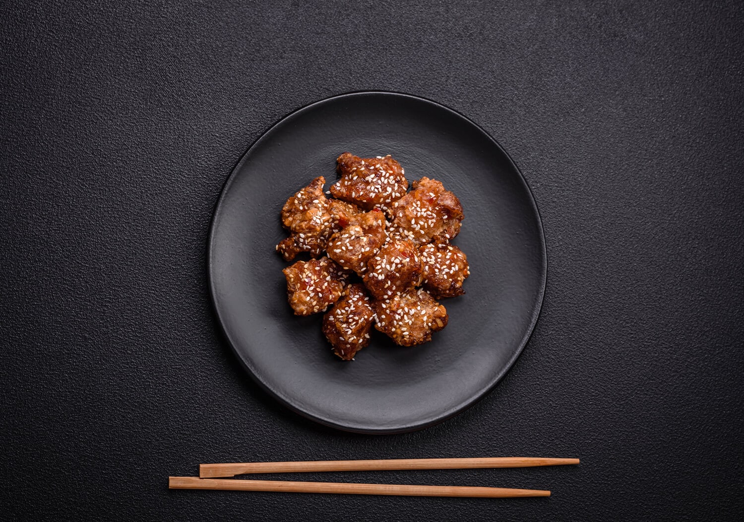 Crispy Sesame Glazed Chicken Wings - TwointheKitchen